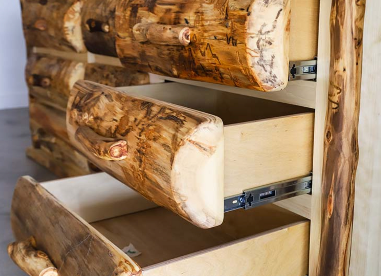 Kodiak 9 Drawer Dresser