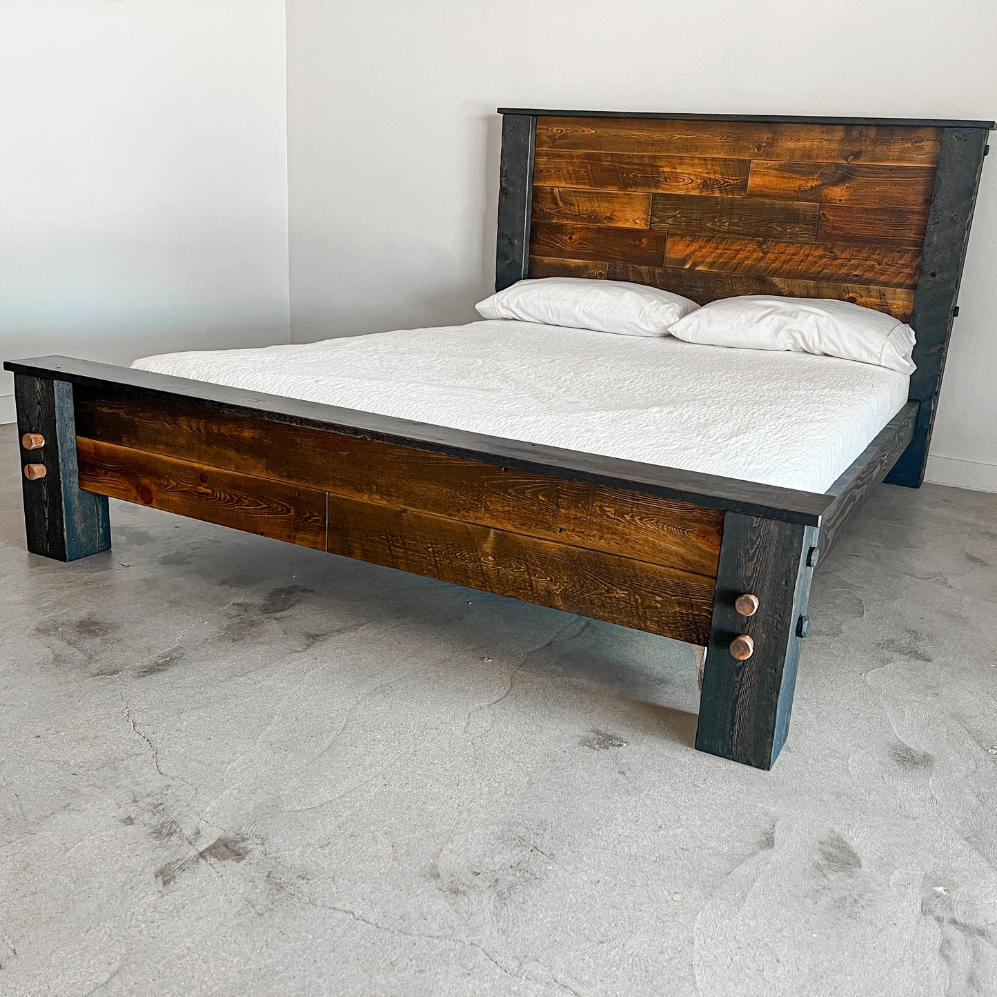 Weathered Outlaw Platform Bed