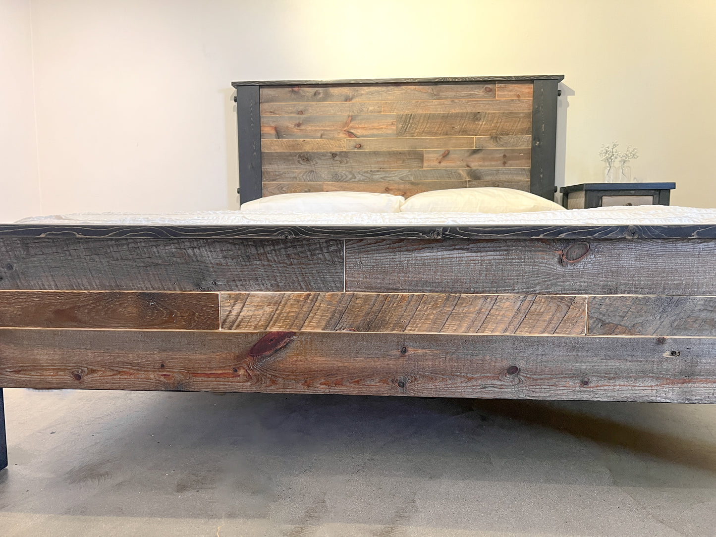 Outlaw Platform Bed