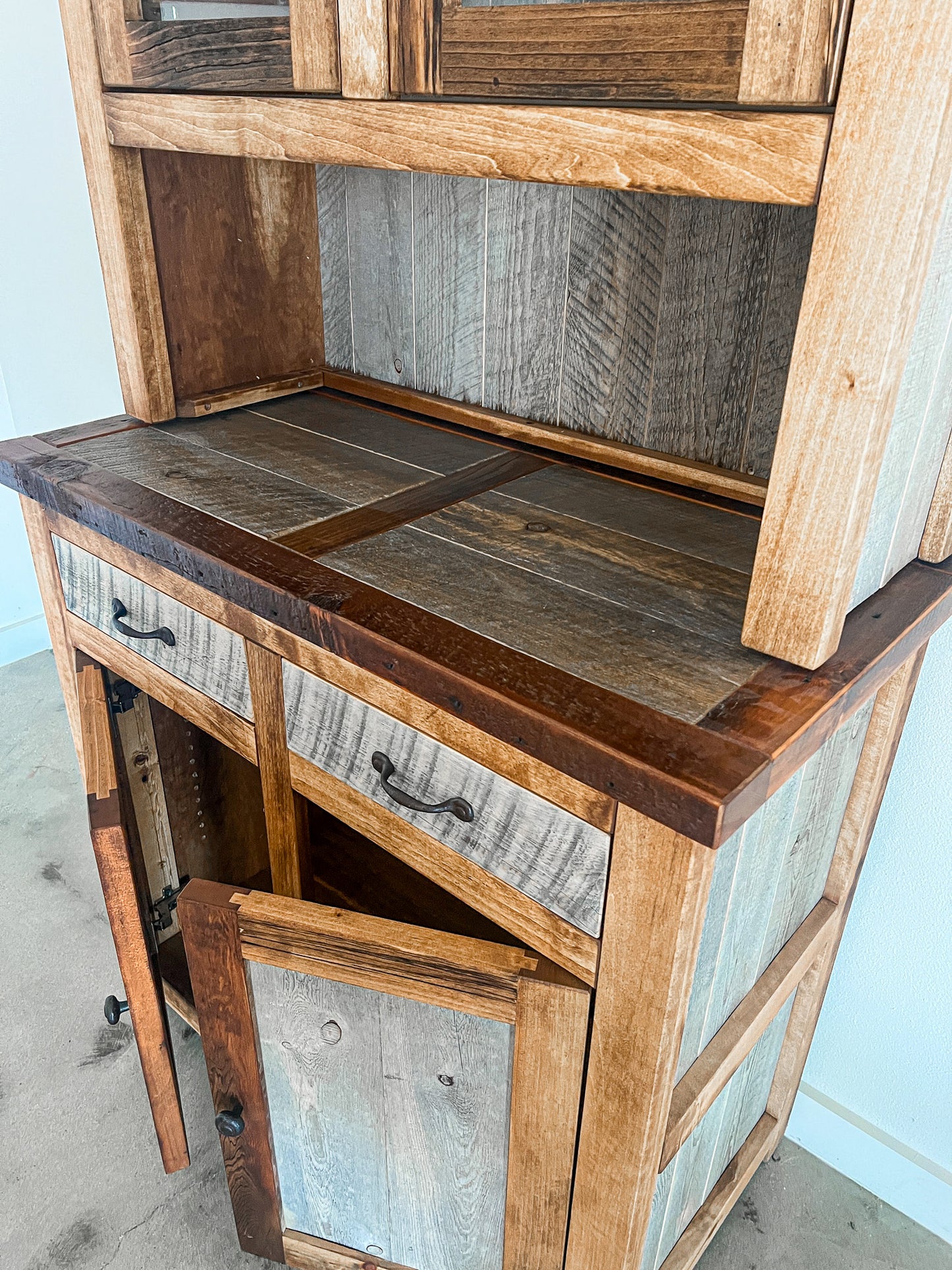 Natural Barnwood Small Hutch